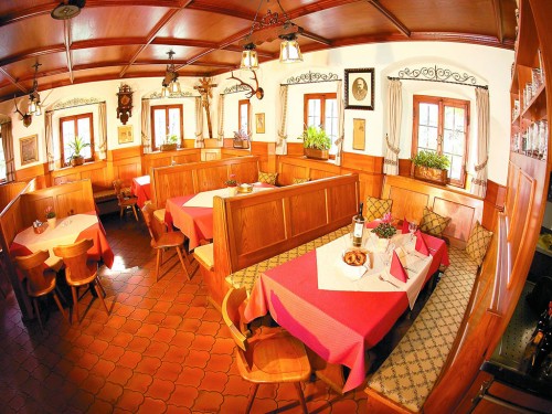 Speisesaal Gasthof Alter Wirt Bernau am Chiemsee 